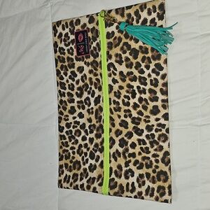 Makeup Junkie Bag!! Great Condition. Leopard With Pink Inside!! Gorgeous, Large